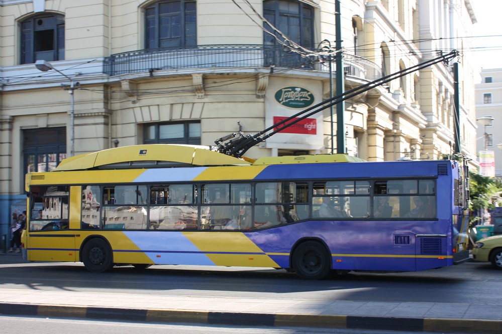 Ateny żegnają trolejbusy. W ich miejsce wjeżdżają autobusy elektryczne Trolejbusy w Atenach / fot. OASA