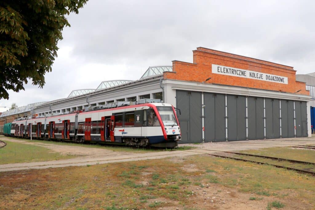 Koniec linowej eksploatacji EN95. Pojazd trafi do muzeum foto: WKD