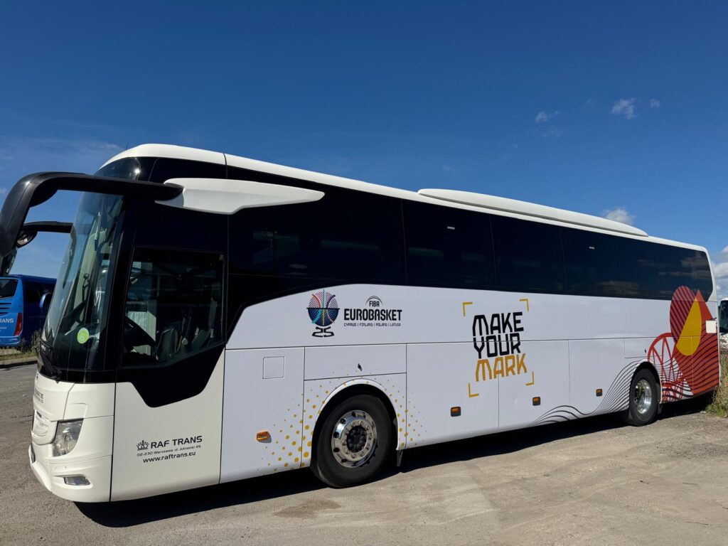 Raf Trans oficjalnym przewoźnikiem EuroBasket 2025. Wiemy z jakimi autobusami