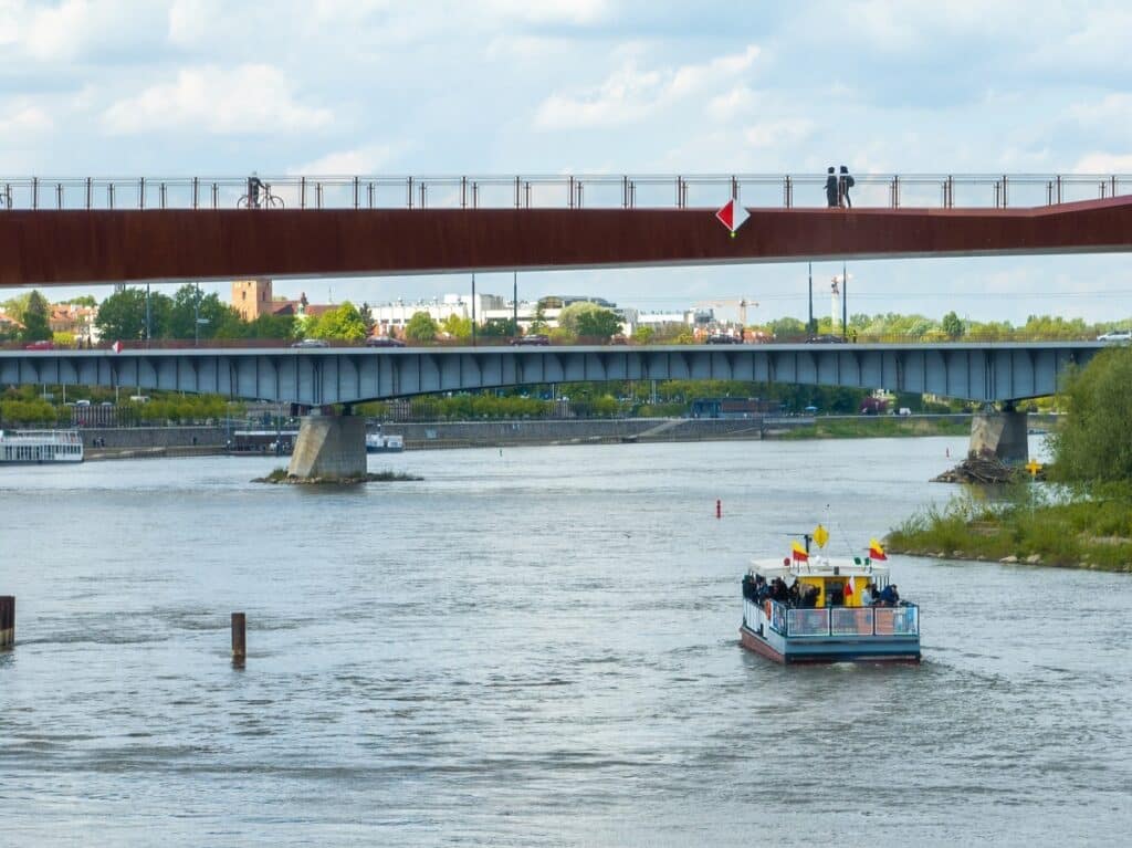 Więcej rejsów promami przez Wisłę. Zmiany w rozkładzie Warszawskich Linii Turystycznych foto: UM Warszawa