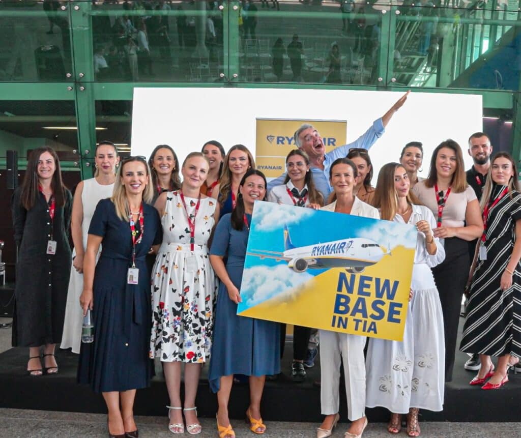 Ryanair otworzy bazę w Tiranie – 3 samoloty i 10 nowych tras od kwietnia 2026 r.