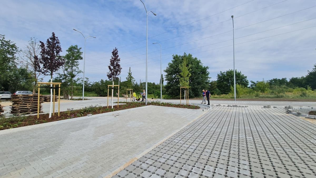 Infotram - Parking przy pętli Turkusowa w Szczecinie na finiszu budowy