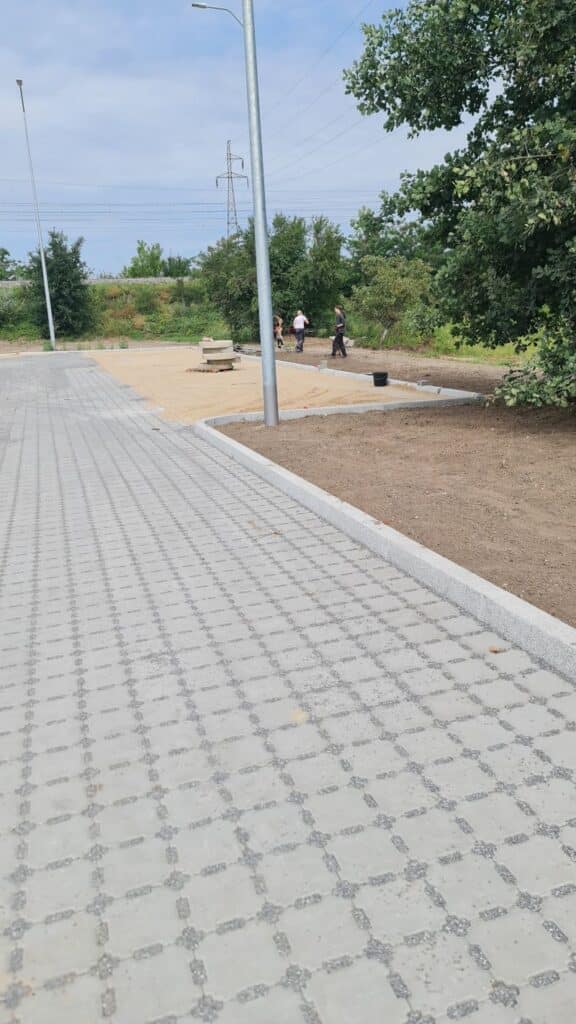 Parking przy pętli Turkusowa w Szczecinie na finiszu budowy