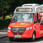 Sanok już jeździ na prądzie. Trzy elektryczne MiniCity od Autometu na liniach miejskich / fot. UM Sanok