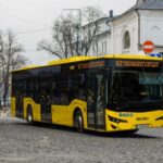 Autobusy Anadolu Isuzu dla do przewoźnika autobusowego Kyivpastrans, który obsługuje ponad 1,5 miliona pasażerów dziennie i posiada największą flotę autobusów miejskich w Ukrainie.