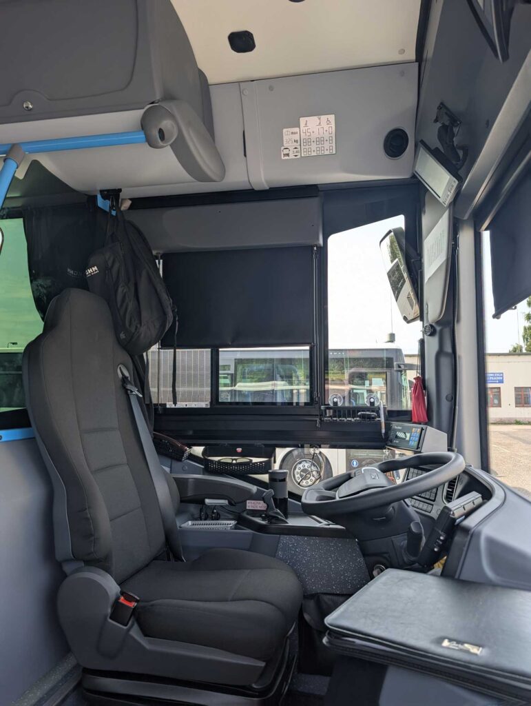 Nowoczesne autobusy pracownicze Iveco Crossway dla KGHM / fot. Mercus Logistyka