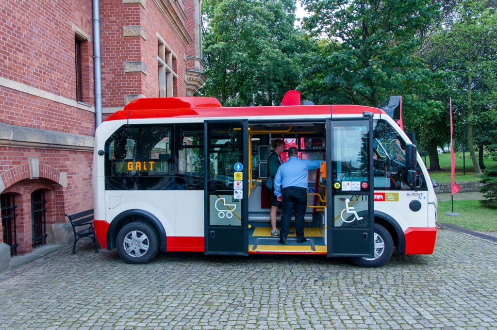 MZK Konin sprawdza propozycję Kinetik i Karsana na dwa autobusy elektryczne