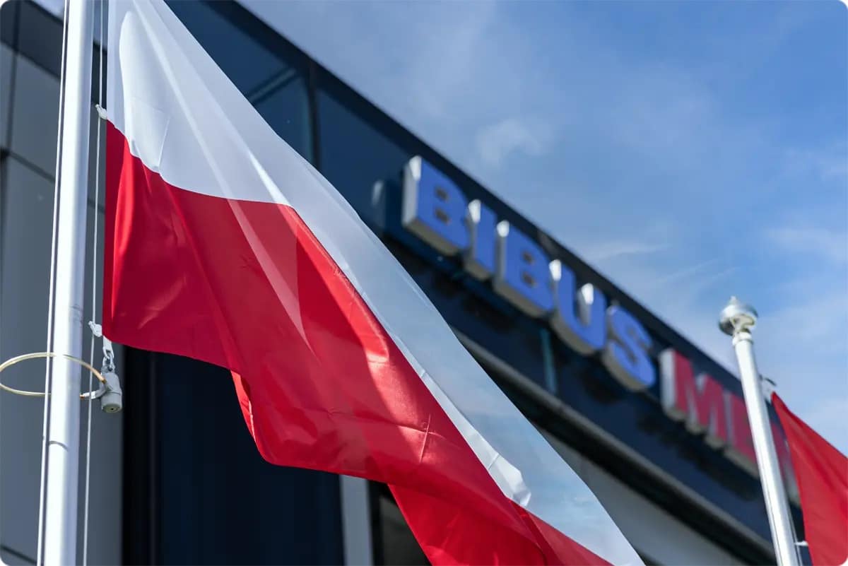 Infobus - Koleje Małopolskie wybrały ofertę na ładowarki do elektrobusów. Nowy gracz