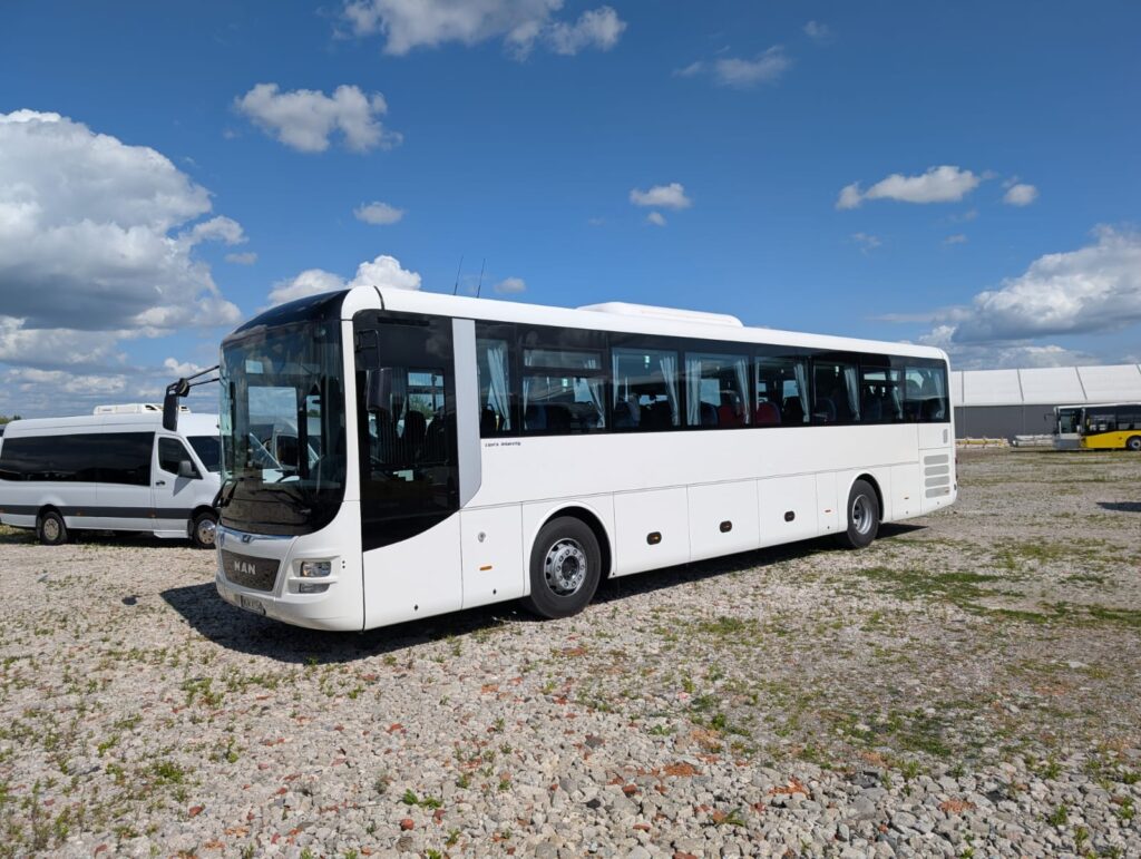Mercus odebrał pierwsze autobusy MAN Lion’s Intercity. Zainteresowanie? “To jest HIT”