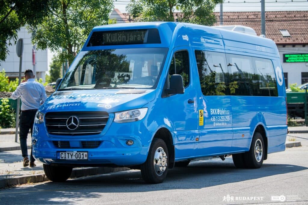 Pierwszy autobus na żądanie w stolicy Węgier / fot. BKK