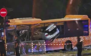 Śmiertelny wypadek w Sofii: młody kierowca zderzył się z autobusem