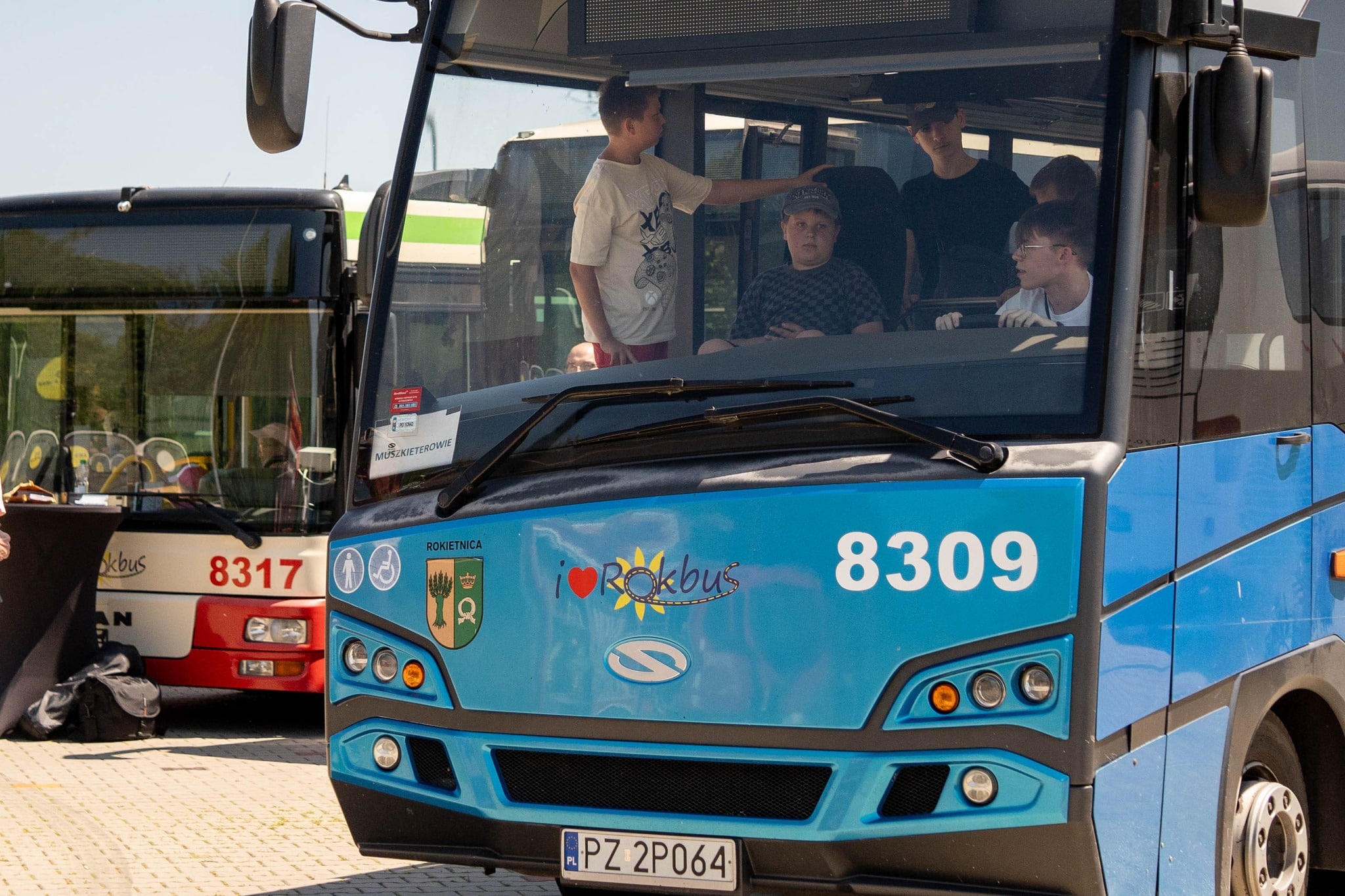 Infobus - Rokbus inwestuje w turystyczny tabor: Używany autokar wzmocni flotę ZUK