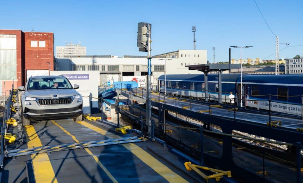 Nowy terminal autovlaku w Pradze-Michli obsłużył już tysiąc pojazdów foto: CD