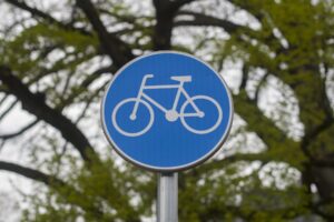 Miasto Wrocław ogłosiło właśnie przetarg na opracowanie dokumentacji projektowej nowej drogi rowerowej wzdłuż ulicy Kamiennej.