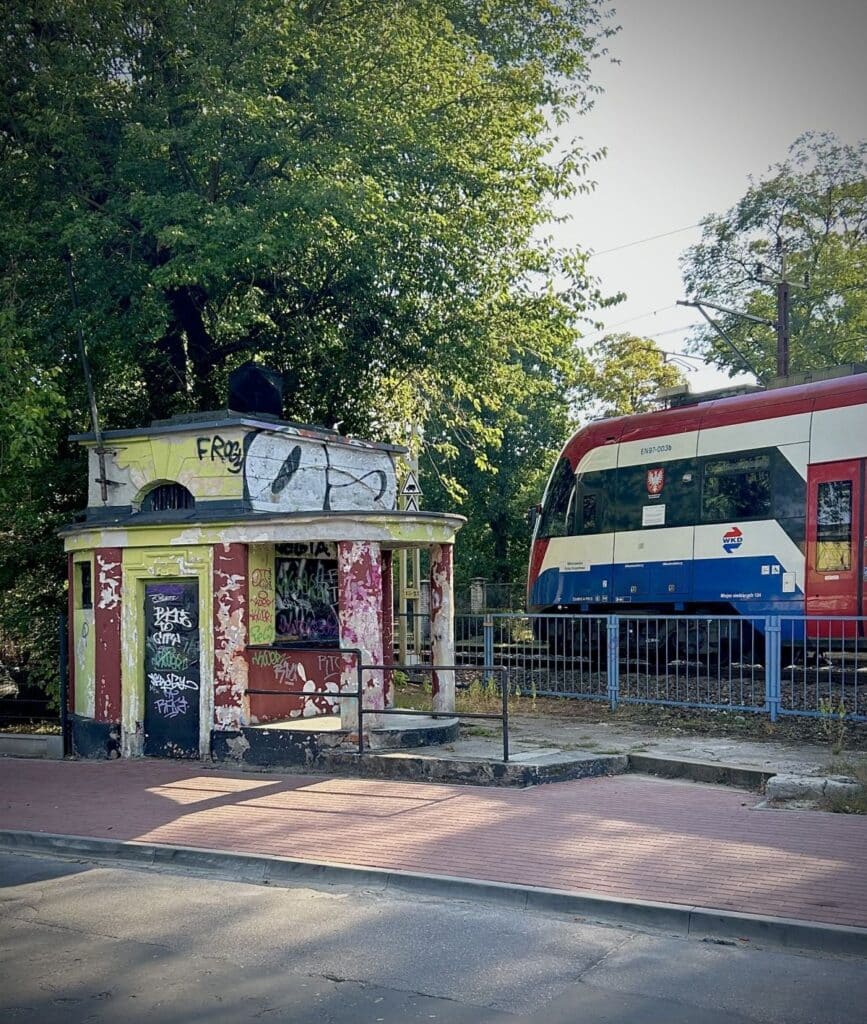 Zabytkowy budynek dawnej kasy EKD zmienia właściciela. Trafi w ręce Miasta Pruszków foto: UM Pruszków