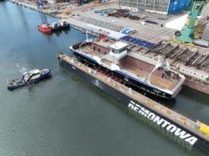 Nowoczesny prom pasażersko-samochodowy o napędzie hybrydowym został na początku lipca zwodowany w stoczni Remontowa Shipbuilding S.A.