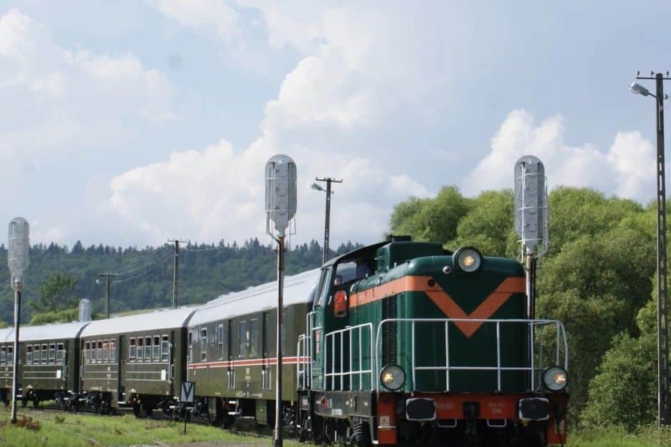 „Retro Express Bieszczady” ponownie na trasie. Wyjątkowa podróż z Jasła do Krościenka