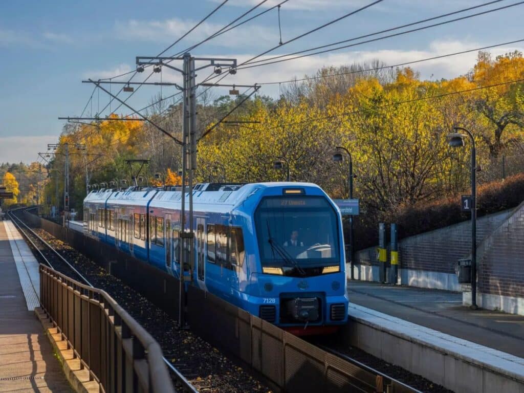 Miliony na nowe składy. Sztokholm zamawia kolejne pociągi od Stadlera