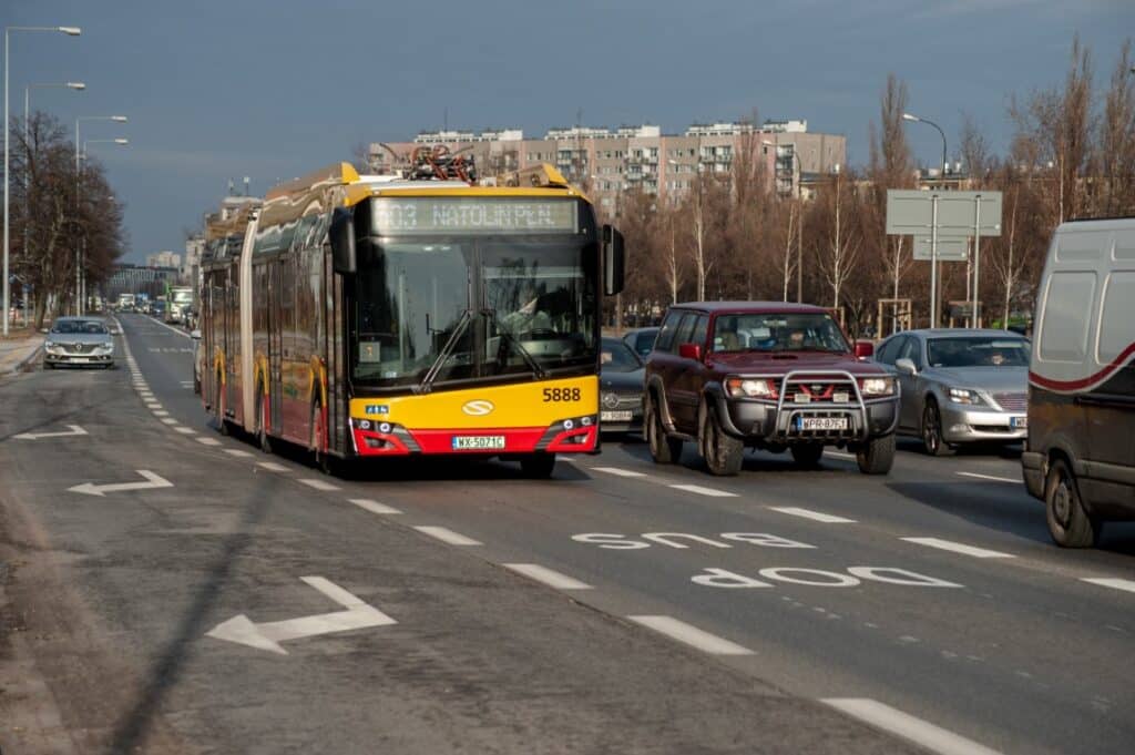 Stolica otworzyła oferty na analizę pasów autobusowych / fot. ZDM Warszawa