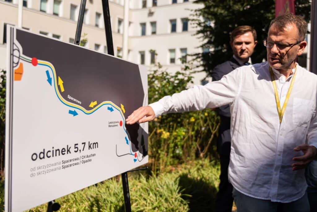 W Gdańsku na ul. Spacerowej, drodze łączącej obwodnicę Trójmiasta z Oliwą, powstaną buspasy i ścieżka rowerowa - poinformowały w piątek władze miasta. Celem inwestycji za 90 mln zł jest m.in. poprawa dostępności transportu publicznego.