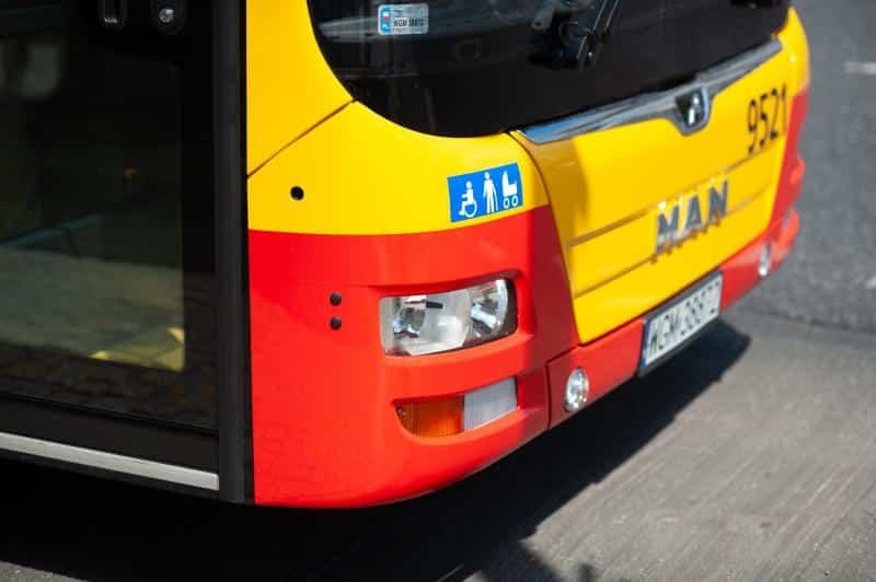 Warszawski Transport Publiczny wraz z mieszkańcami stolicy wraca z wakacji. Od 1 września tramwaje, metro i większość linii autobusowych powróci do podstawowych rozkładów i tras.