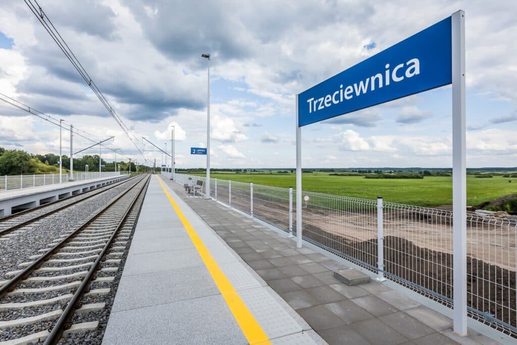 Nowy przystanek kolejowy w Trzeciewnicy. Szybciej do Bydgoszczy, nad Bałtyk i do Szczecina foto: UMWKP
