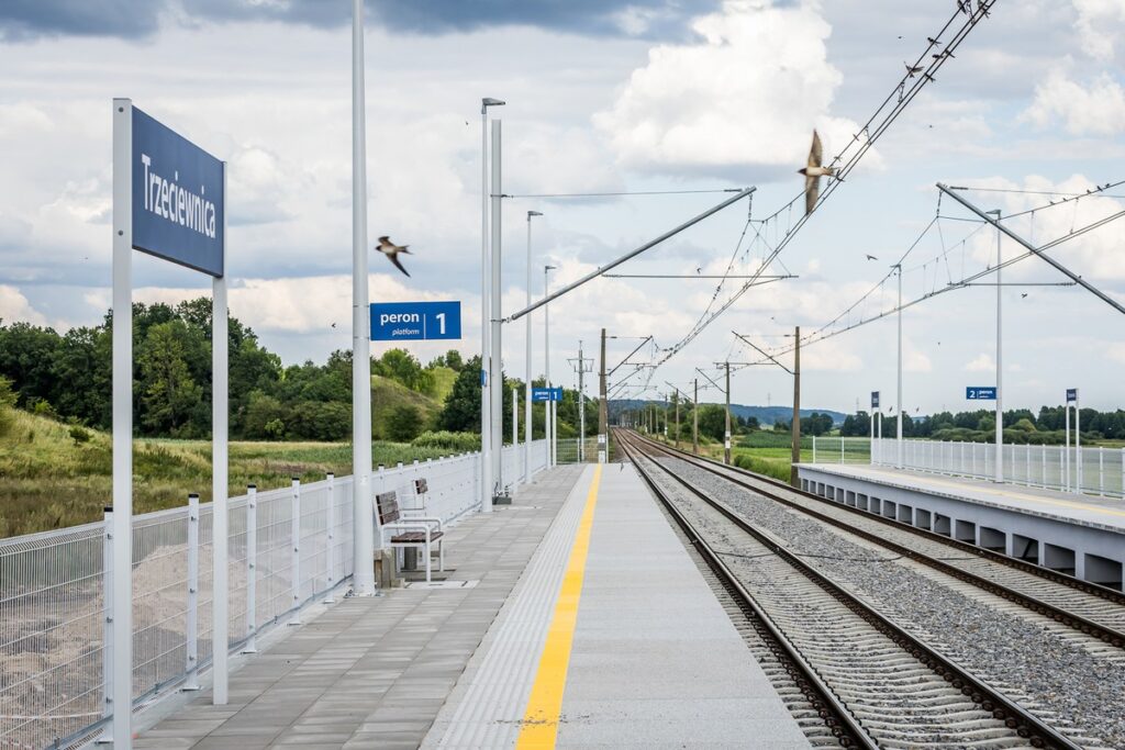 Nowy przystanek kolejowy w Trzeciewnicy. Szybciej do Bydgoszczy, nad Bałtyk i do Szczecina foto: UMWKP