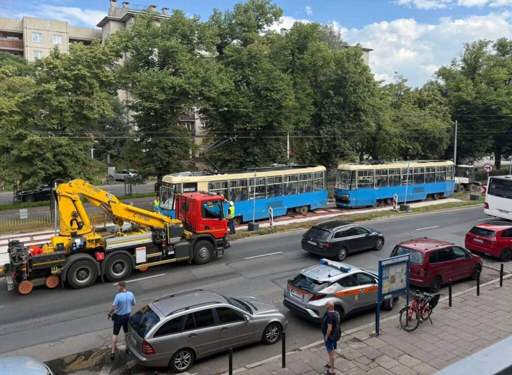Dwa wykolejenia tramwajów we Wrocławiu. Problemy na Powstańców Śląskich i Bardzkiej foto: wroclaw.pl