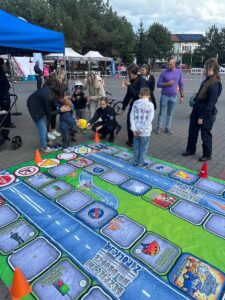 W niedzielę, 28 września, plac przed halą WOSiR w Wyszkowie zamienił się w centrum rowerowej i ekologicznej aktywności.