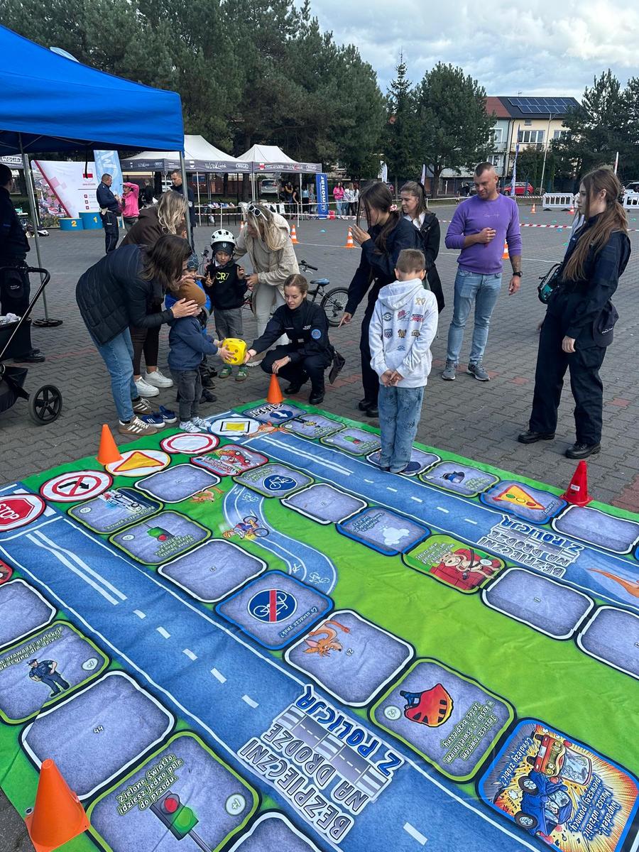 Infobike - „Wyszkowski Dzień bez Samochodu” – edukacja i bezpieczeństwo na pierwszym miejscu