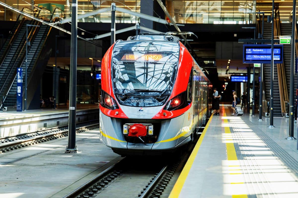 Inforail - Dwóch przewoźników regionalnych na trasie Łódź – Częstochowa. Już nie tylko Polregio