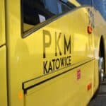 Zwiedzanie zajezdni, przejażdżki Ikarusem i spotkania z kierowcami – PKM Katowice zaprasza na autobusowy piknik rodzinny