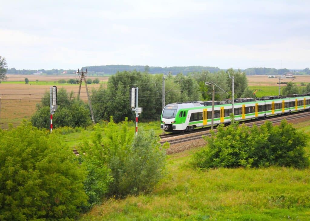Bezpłatne przejazdy pociągami Kolei Mazowieckich z okazji Dnia bez Samochodu foto: KM