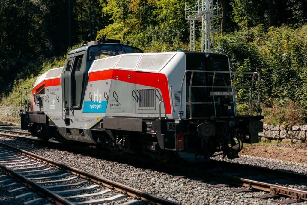 Wodorowa lokomotywa PESY w Karpaczu