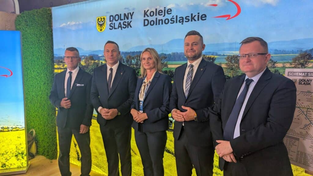 Koleje Dolnośląskie zapowiadają nowe połączenia i krótsze czasy przejazdu w 2026 roku foto: KD