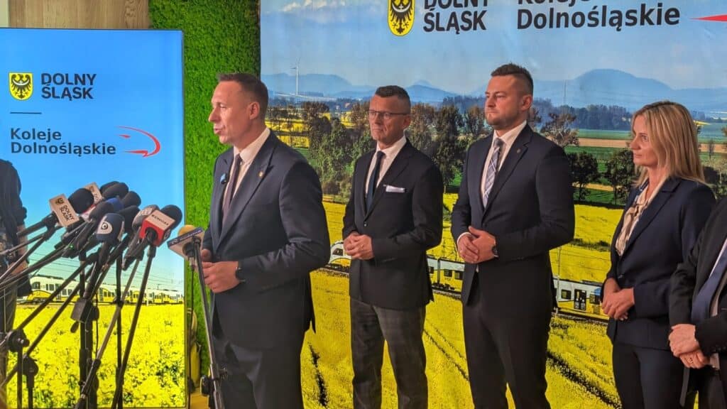 Koleje Dolnośląskie zapowiadają nowe połączenia i krótsze czasy przejazdu w 2026 roku foto: KD
