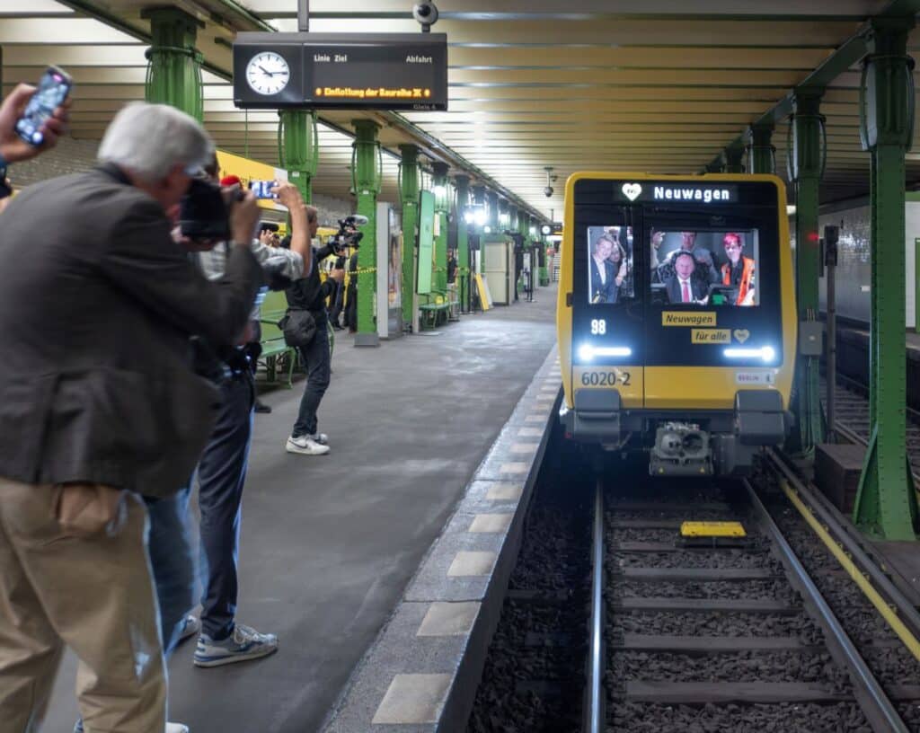 Nowe pociągi Stadlera wyjechały na linię U2. BVG Berlin rozpoczyna największą wymianę taboru w swojej historii foto: Stadler