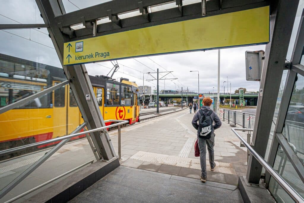Warszawa: Tramwaje wróciły na ul. Słomińskiego foto: UM Warszawa