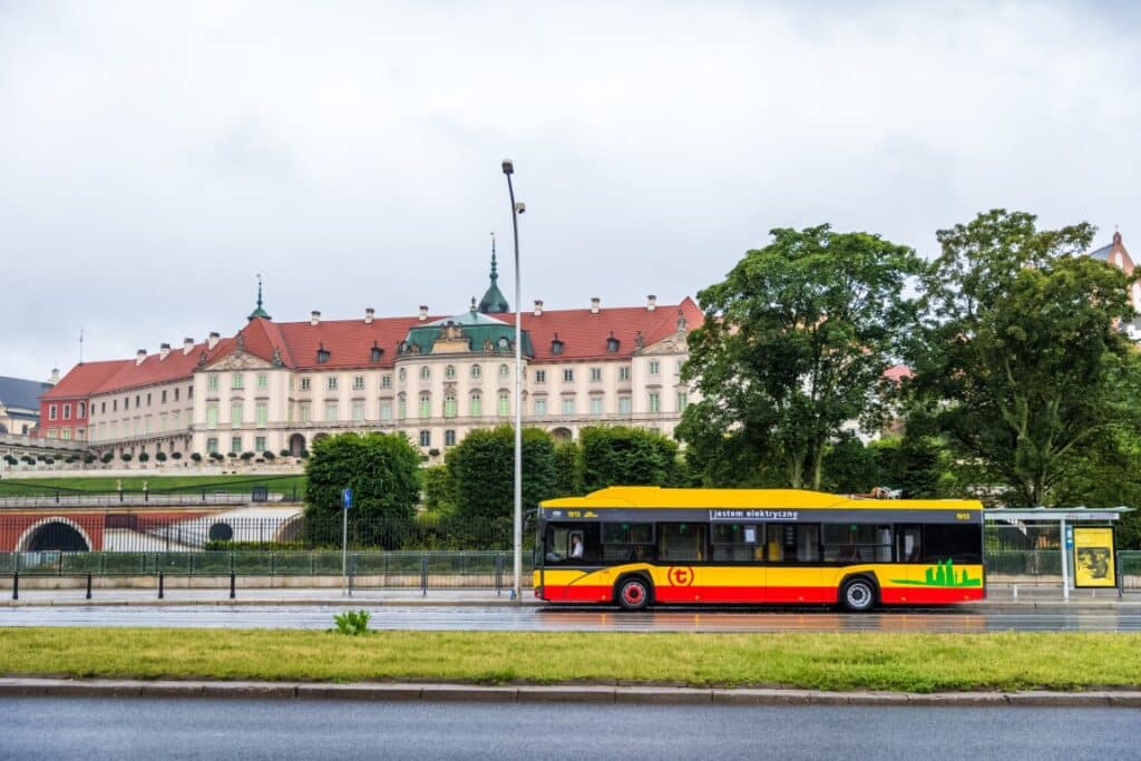 Kolejne elektryczne Solarisy w Warszawie – MZA zamawia 79 elektrobusów