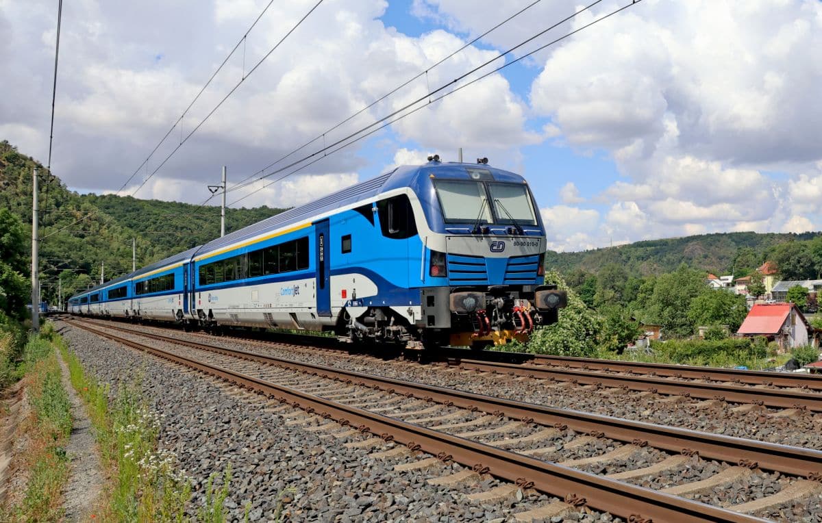 Inforail - Z Pragi do Berlina już tylko ComfortJetami. A wagony restauracyjne pojadą do Polski