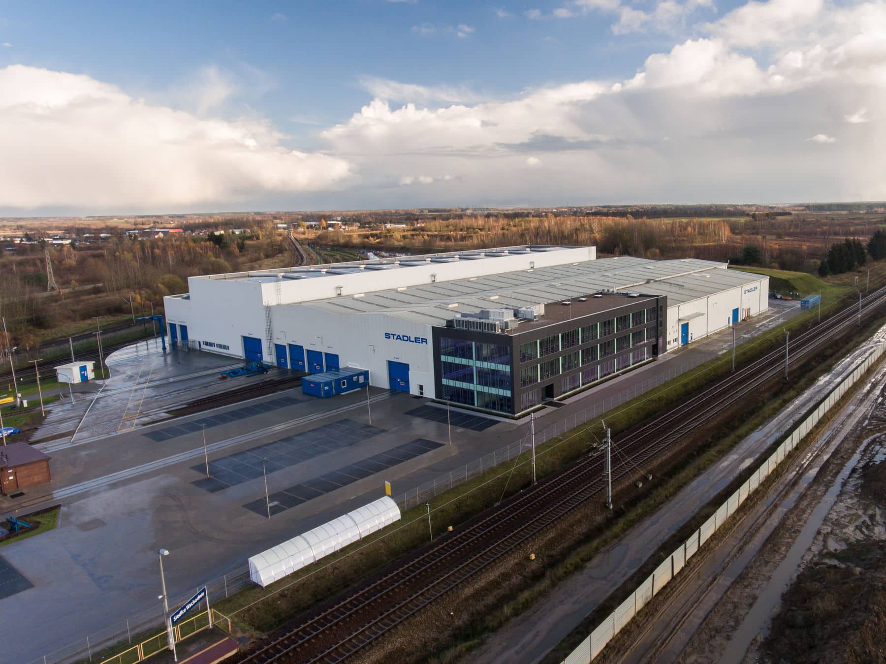 Inforail - W Siedlcach Stadler podkręca tempo automatyzacji. Dzięki Element Logic i AutoStore