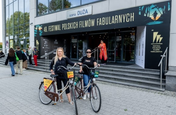 Kino Polska, będące od lat Partnerem Głównym Festiwalu Polskich Filmów Fabularnych, po raz kolejny stawia na ekologiczne rozwiązania.