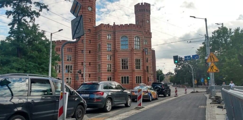 Dzięki temu stolica Dolnego Śląska zyskała dziesiątki nowych tras, które w znaczący sposób poprawiły komfort i bezpieczeństwo rowerzystów.