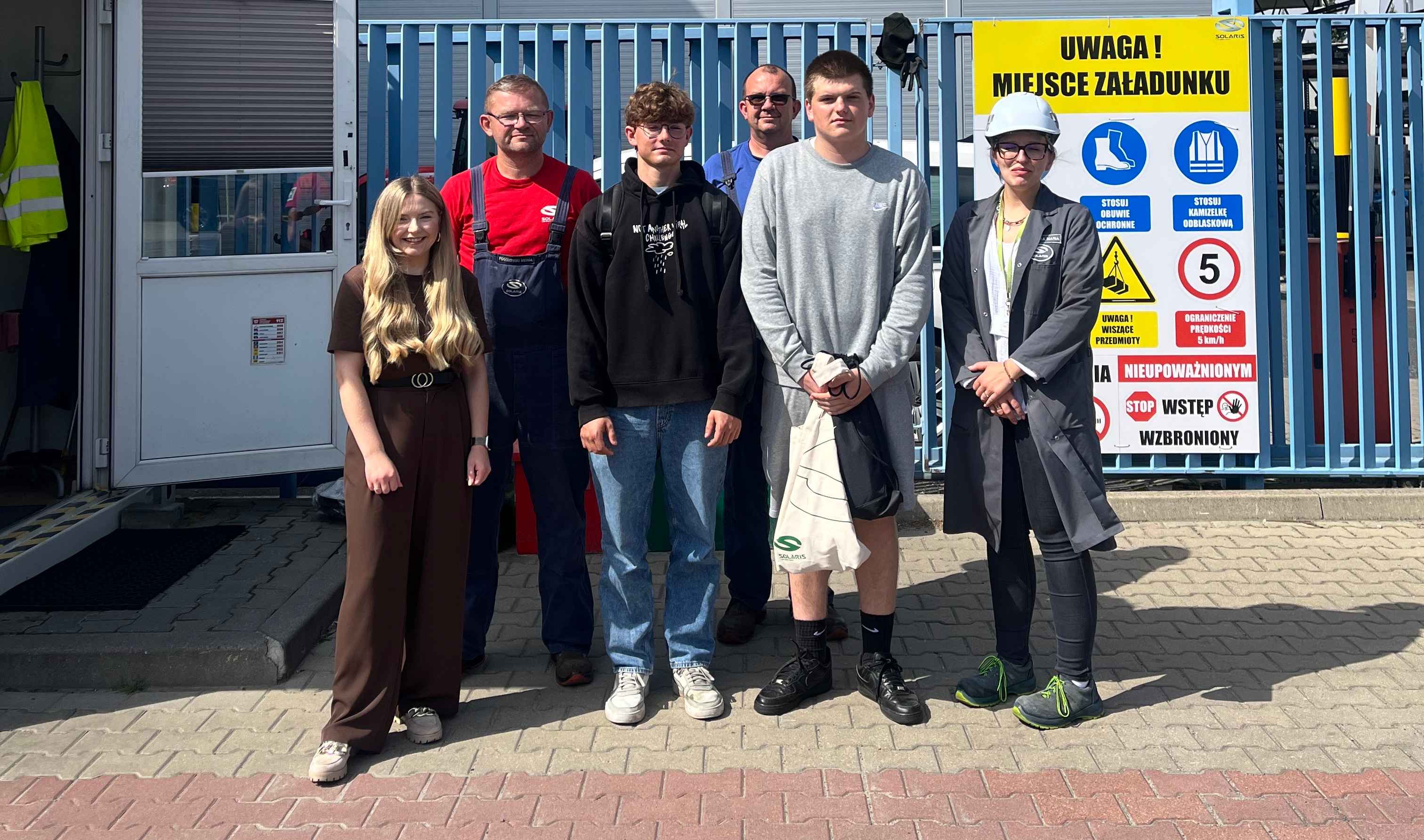 Infobus - Solaris szkoli przyszłych mechatroników i spawaczy. 250 absolwentów Klas Patronackich