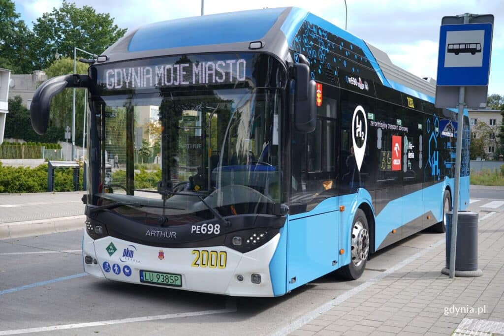 Pierwszy autobus wodorowy pojawił się na gdyńskich ulicach. Trwają testy