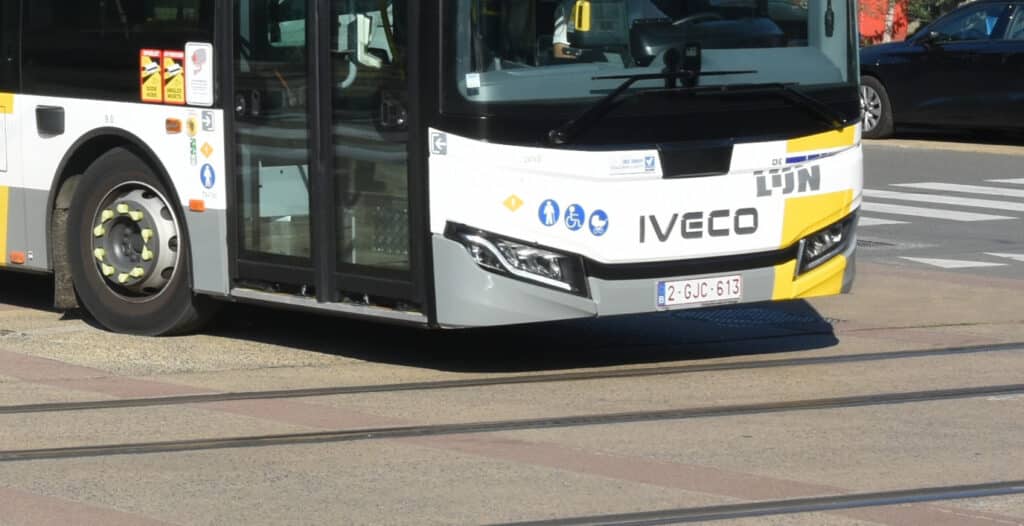 Rekordowa dostawa Iveco Crossway 12 LE Elec. 110 elektrobusów klasy II dla De Lijn