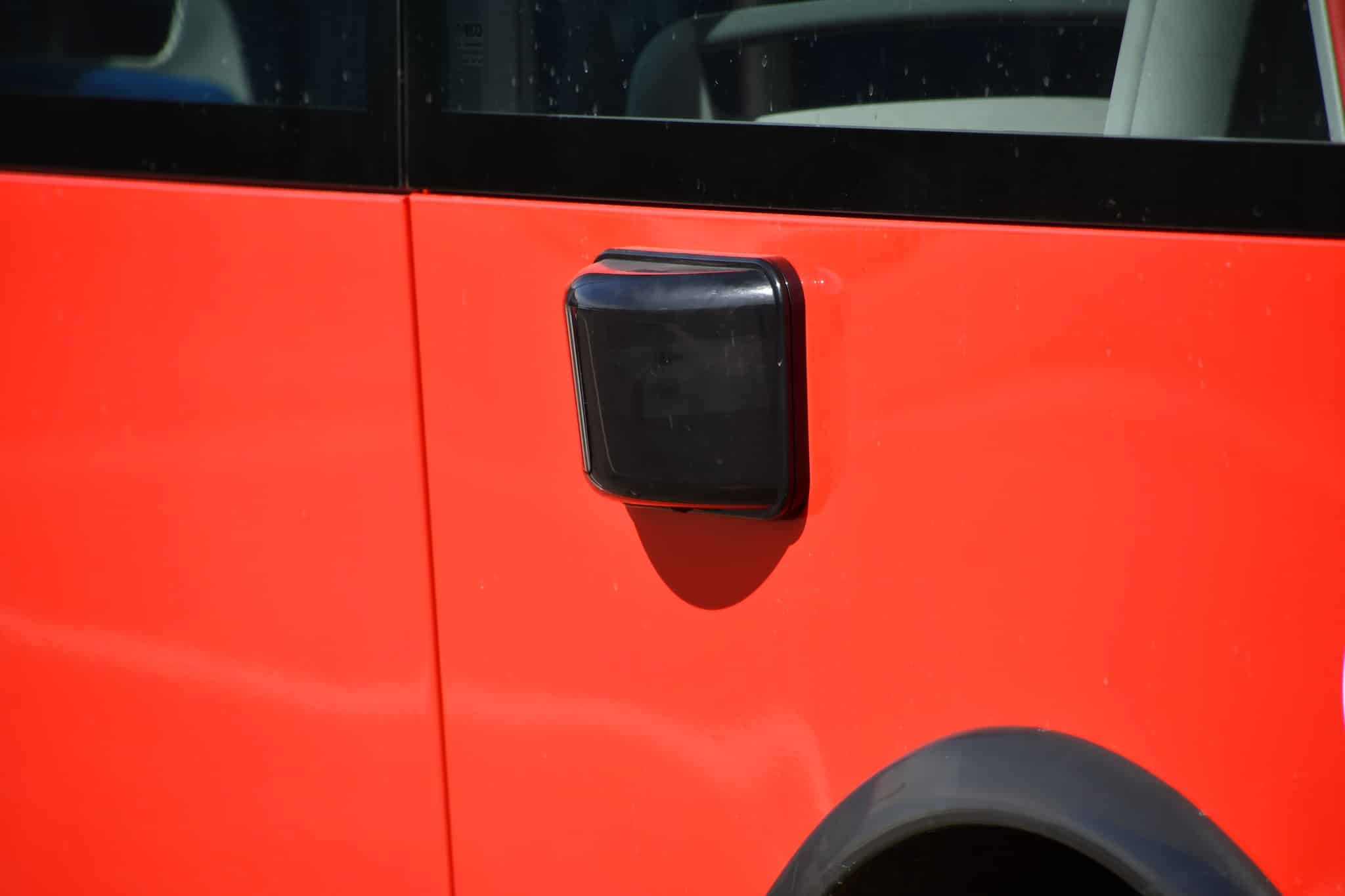 Infobus - Praga: Pierwszy Iveco Urbanway 18M Hybrid z asystentem skrętu ADAS trafił do DPP