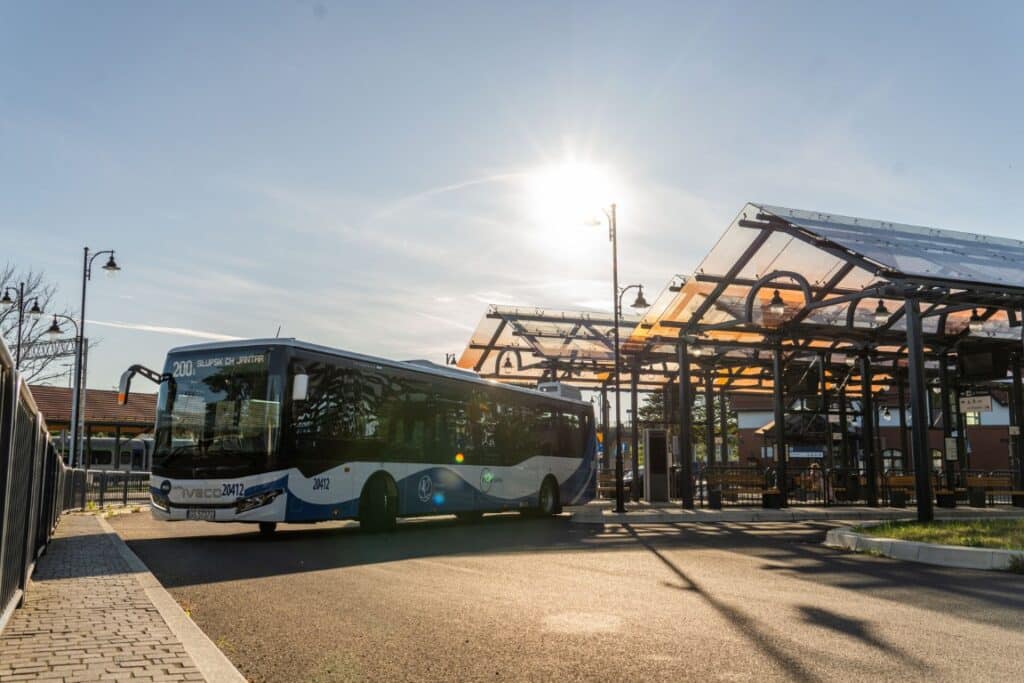 PKS Słupsk podsumował sezonowe połączenia autobusów 2025. Kolejny sukces