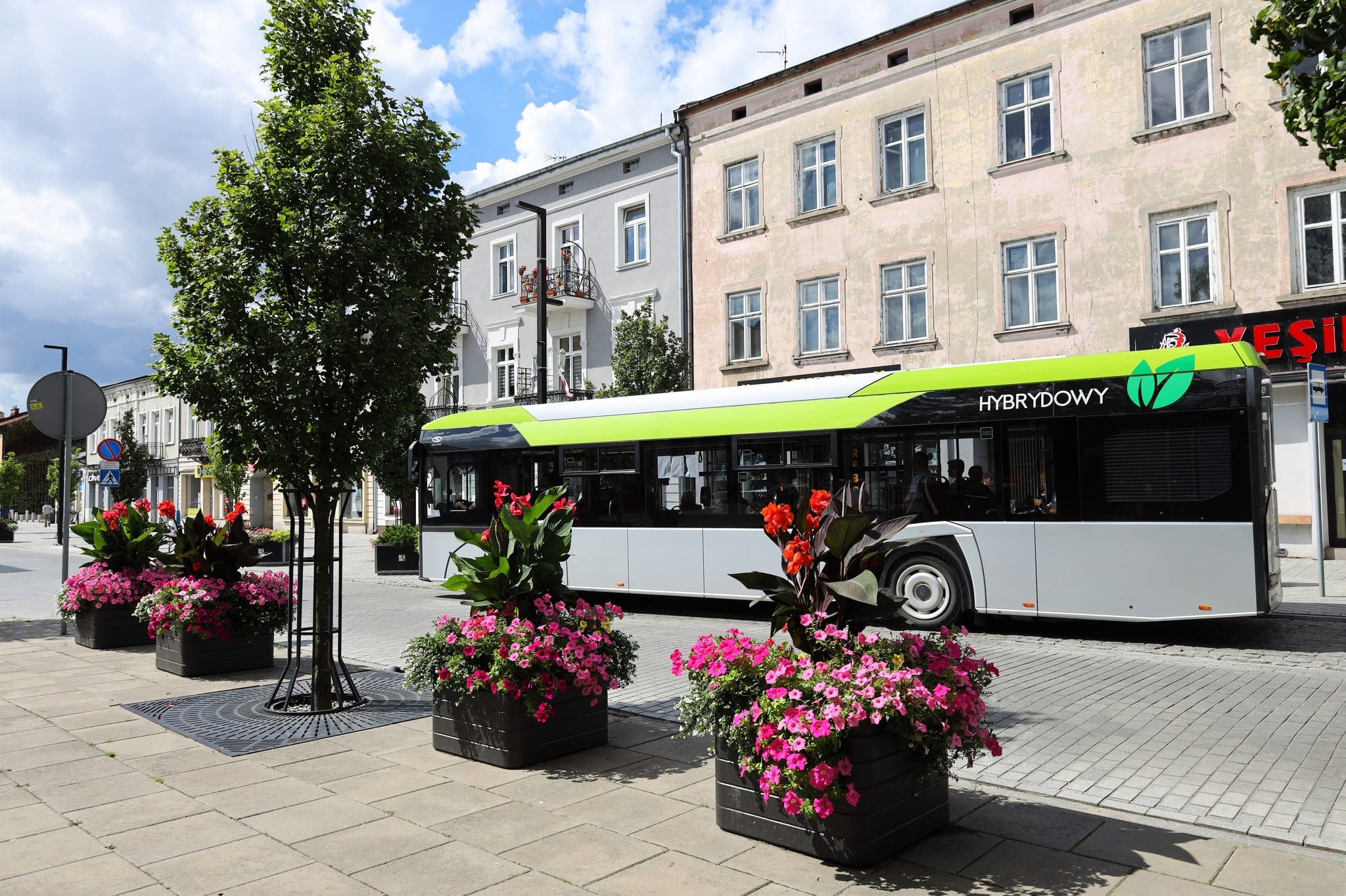 Infobus - Jaki kierunek zakupowy obrało Radomsko w ponownym przetargu na elektrobusy? Analiza SWZ