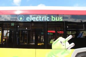 MZK Oświęcim odbiera kolejne elektrobusy od Solarisa